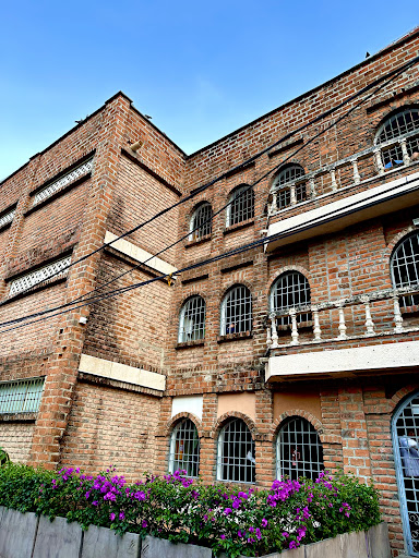 UDES Sede Berlitz - Edificio Kankuamo